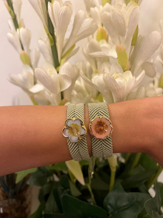 Biggest Flower Bracelet